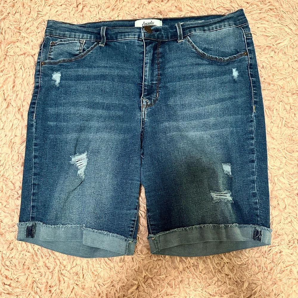 Woman’s 16 Denim Shorts